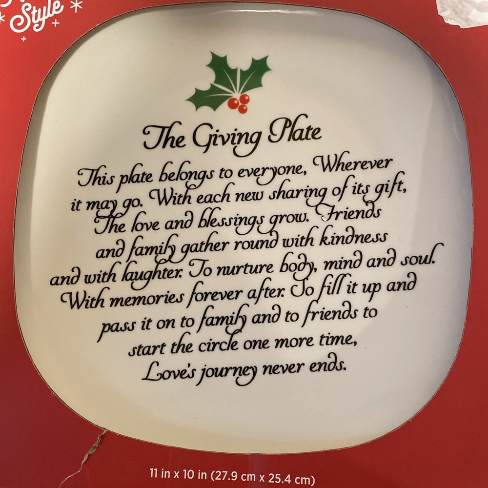 Holiday Style THE GIVING PLATE, Holly Berry Ceramic Christmas‎ 11"X10" NIB